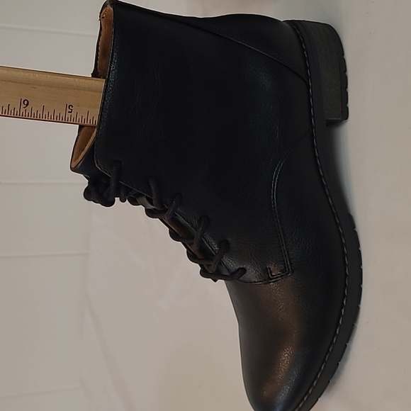 Eurosoft by Sofft Women's Winterbury Lace Up Ankle Boot Black NWOT Sz 7 - Picture 5 of 11